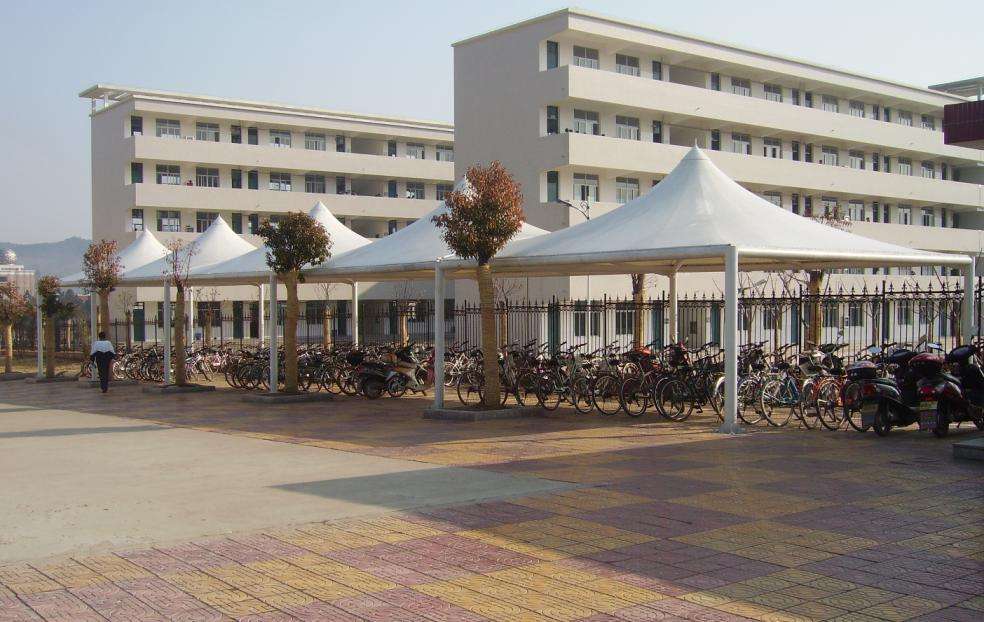 为什么烨兴的膜结构车棚这么贵？