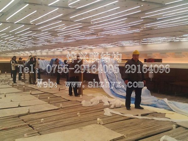 烨兴贵阳花果园艺术中心室内装饰软膜结构安装中