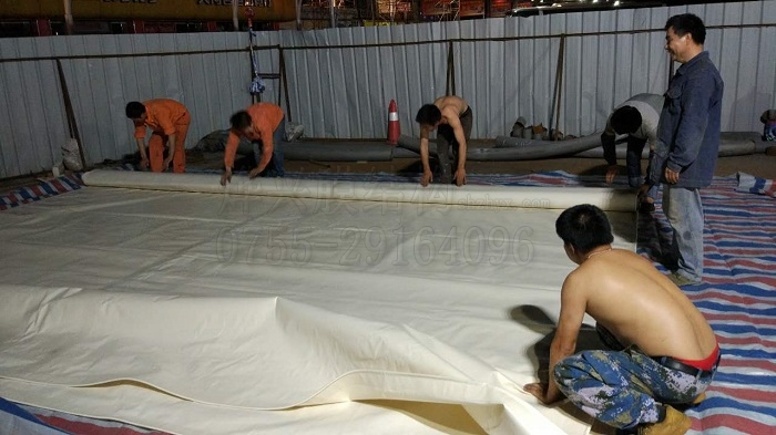 客运站膜结构雨棚安装.jpg