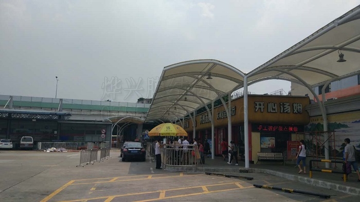 广州天河客运站膜结构走道雨棚投入使用了