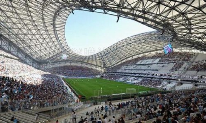 欧洲杯足球场.jpg
